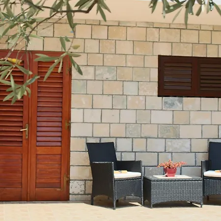 Seaside Secluded Zavala, Hvar - 15357