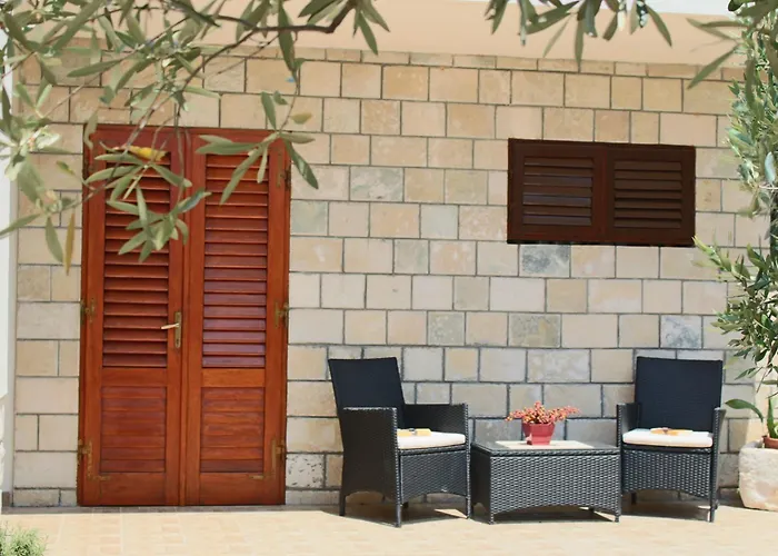 Seaside Secluded Zavala, Hvar - 15357