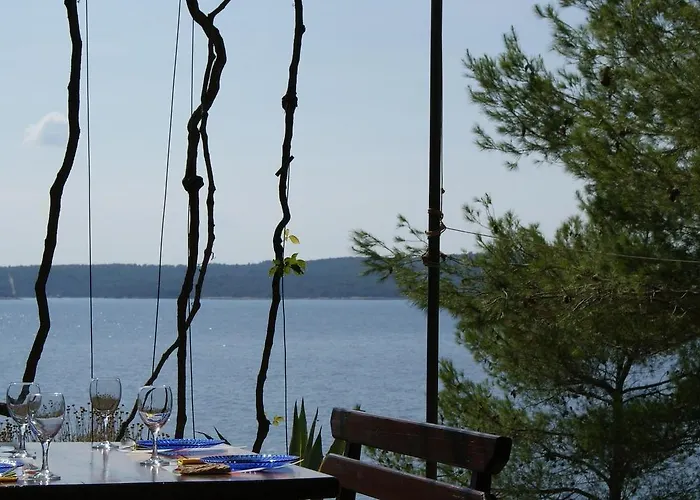 Seaside Secluded Zavala, Hvar - 15357